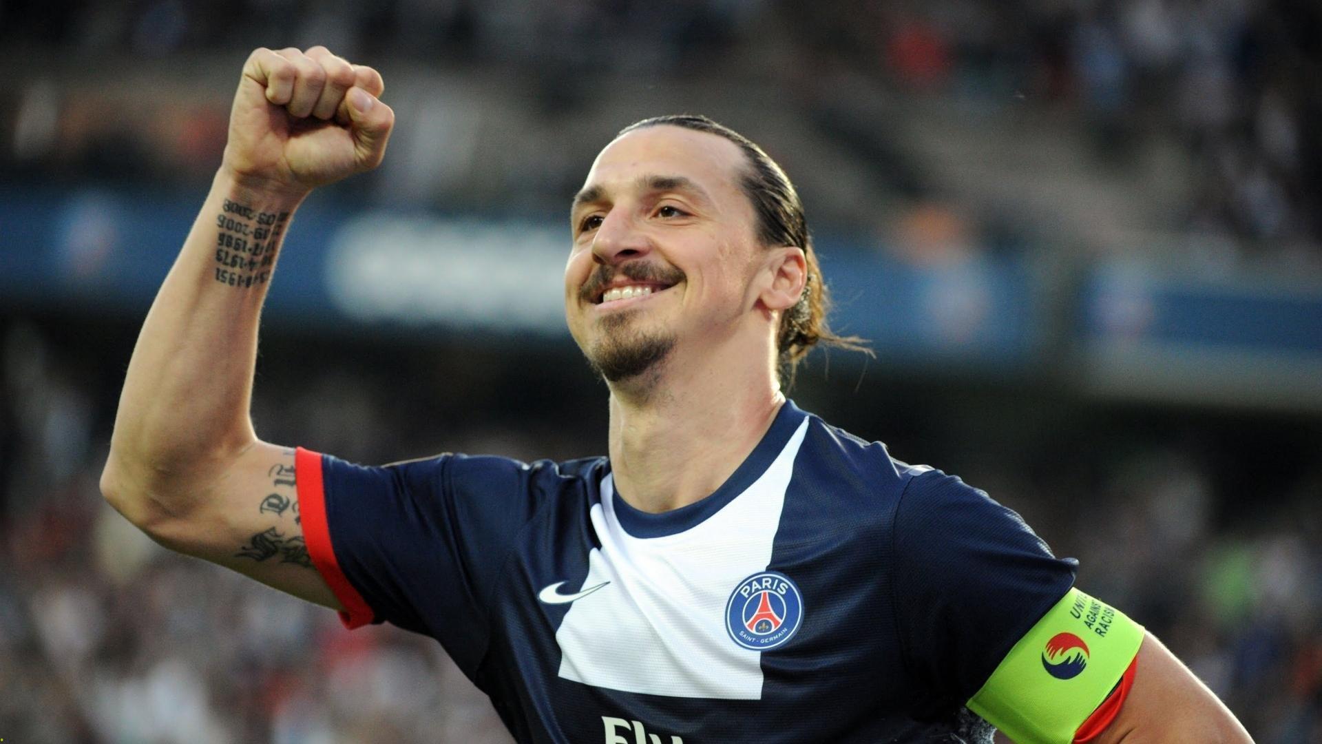 潘展乐破亚洲纪录 中国游泳新星闪耀国际赛场