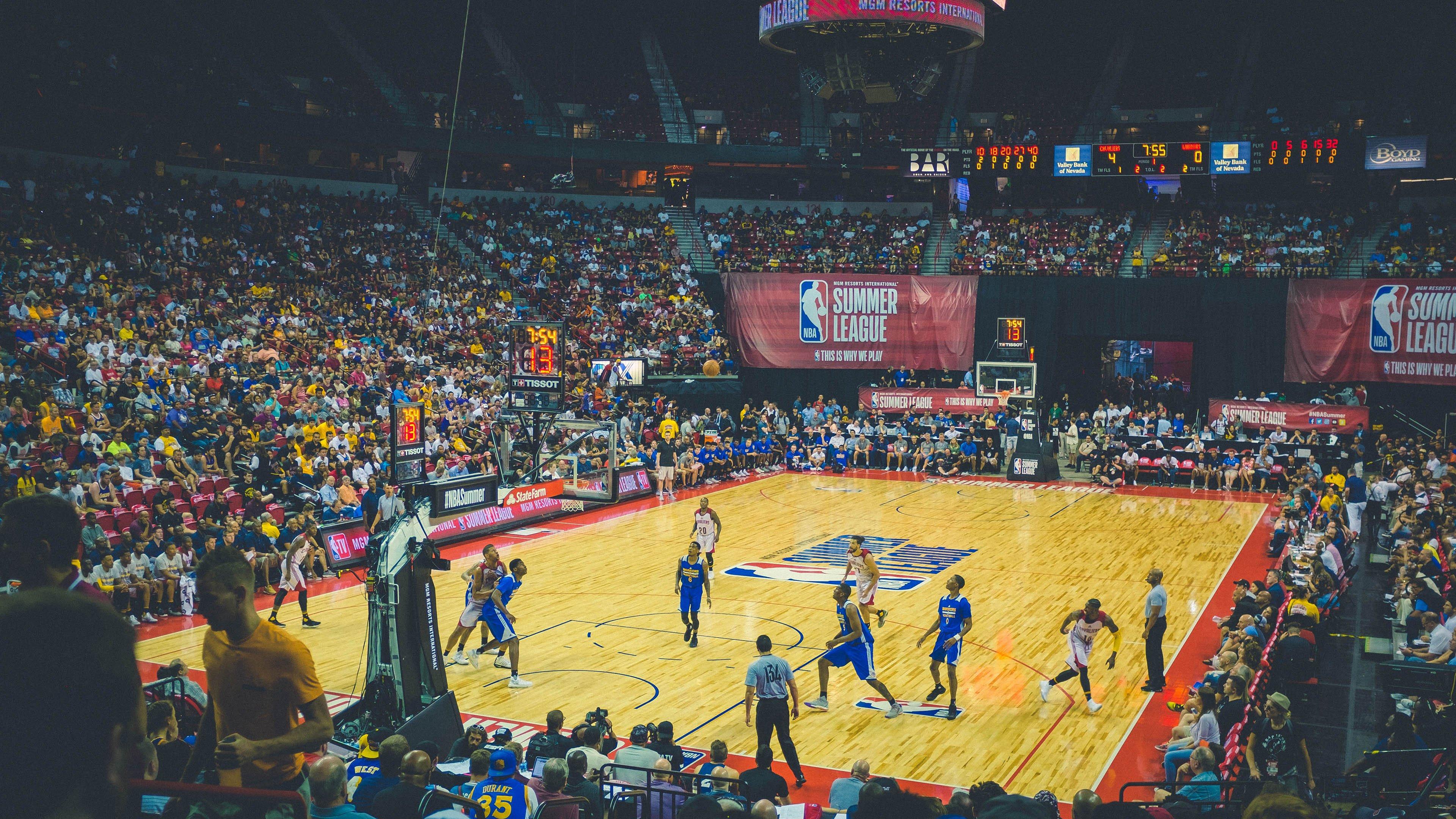 惊天逆转!压哨绝杀点燃全场,XX队上演史诗级翻盘